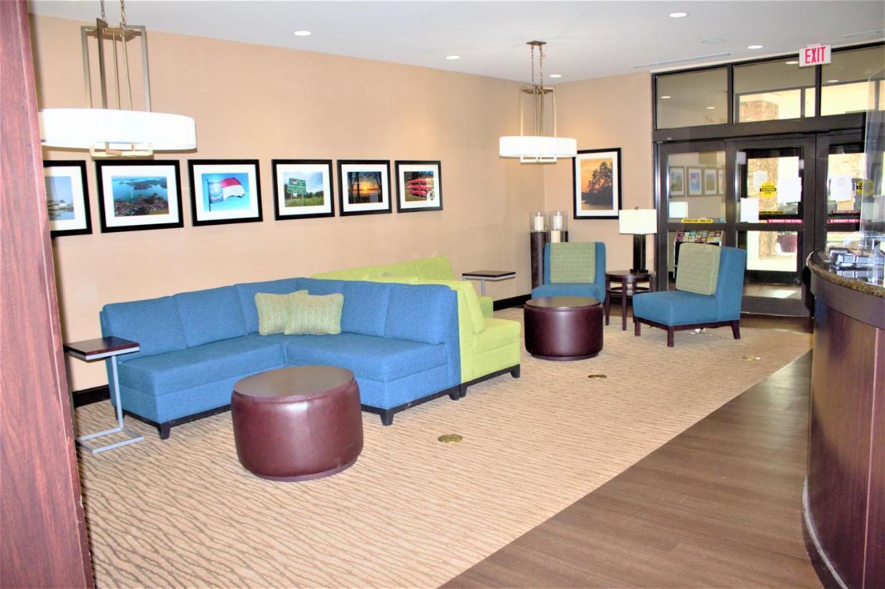 Comfort Suites Huntersville Near Lake Norman Extérieur photo