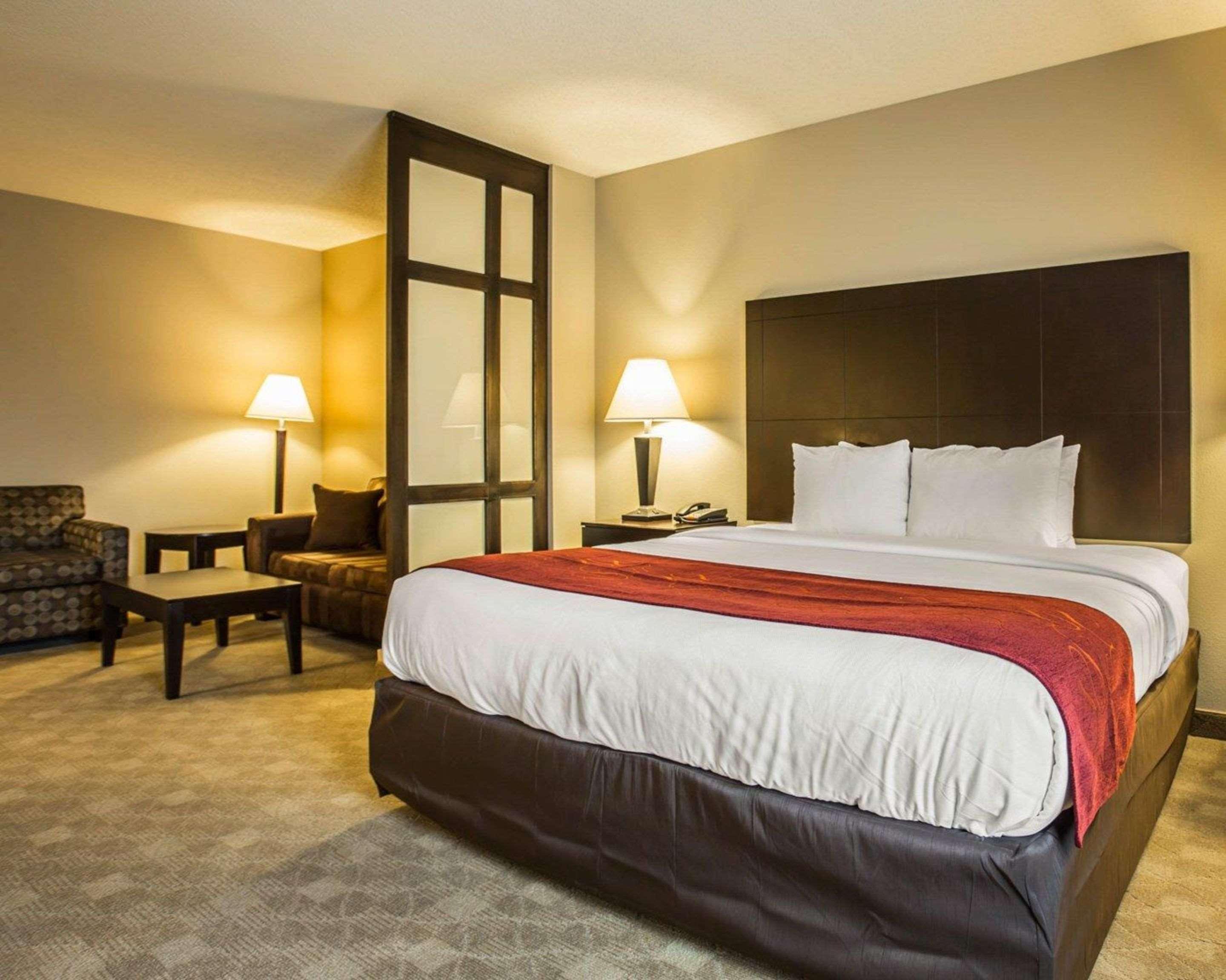 Comfort Suites Huntersville Near Lake Norman Extérieur photo