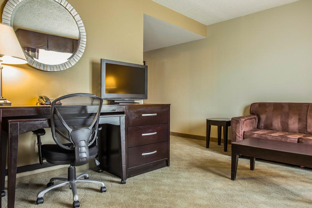 Comfort Suites Huntersville Near Lake Norman Extérieur photo